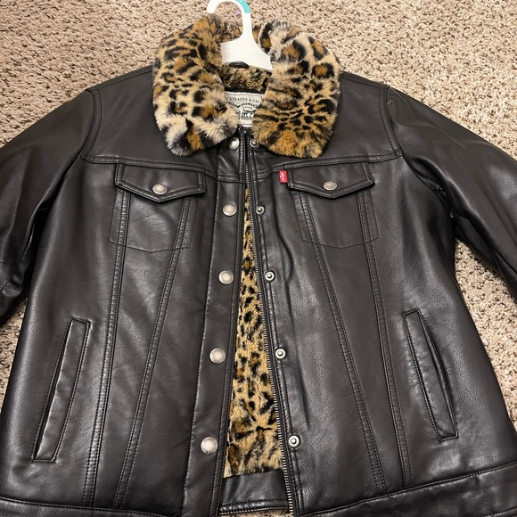 Levi leather animal print jacket size medium good condition - Picture 1 of 2